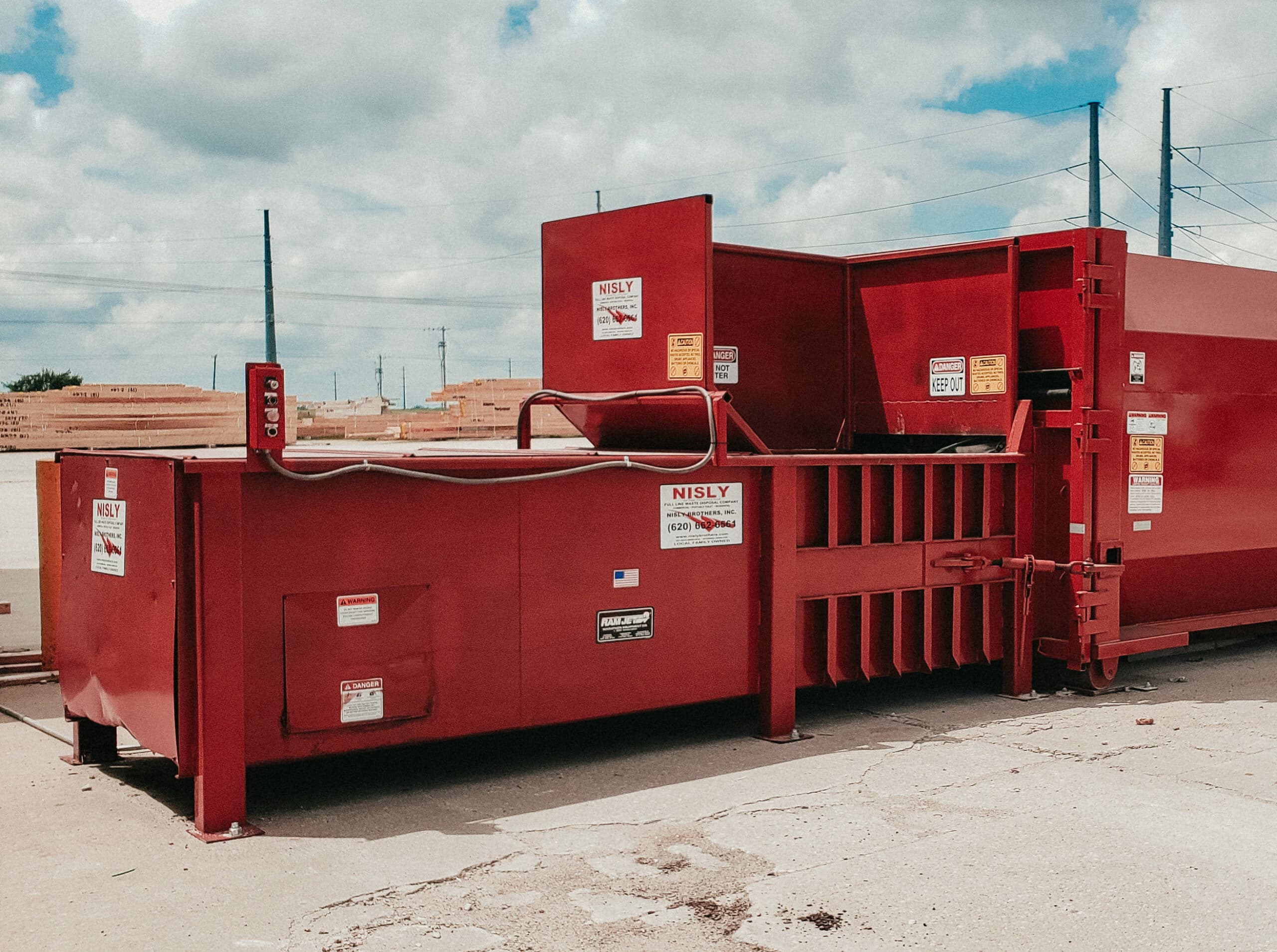 commercial trash compactor for commercial trash services in cent
