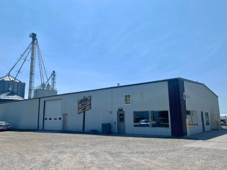 custom mills commercial trash customer in hutchinson kansas