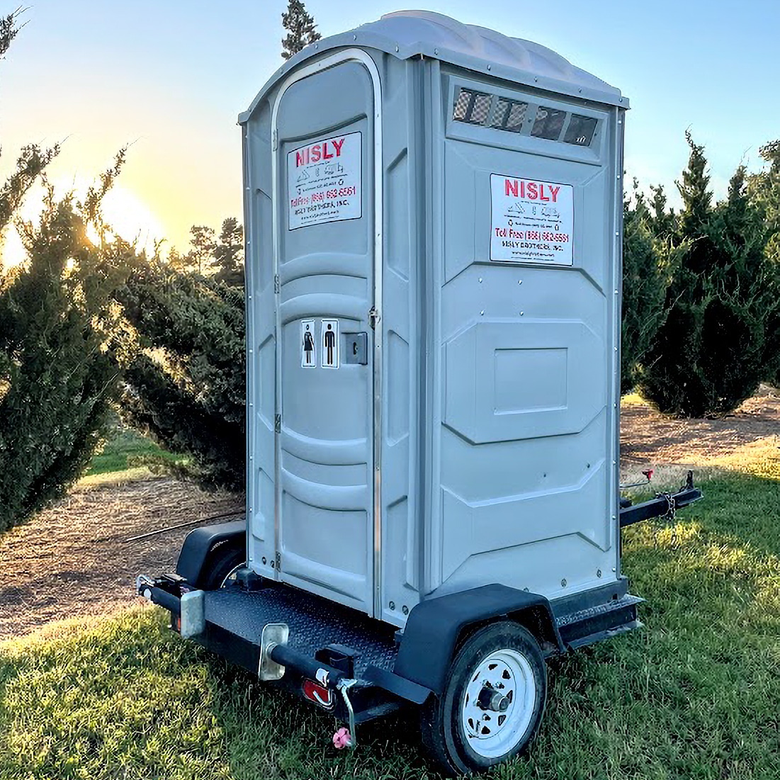 Portable Toilet Sizes and Capacity